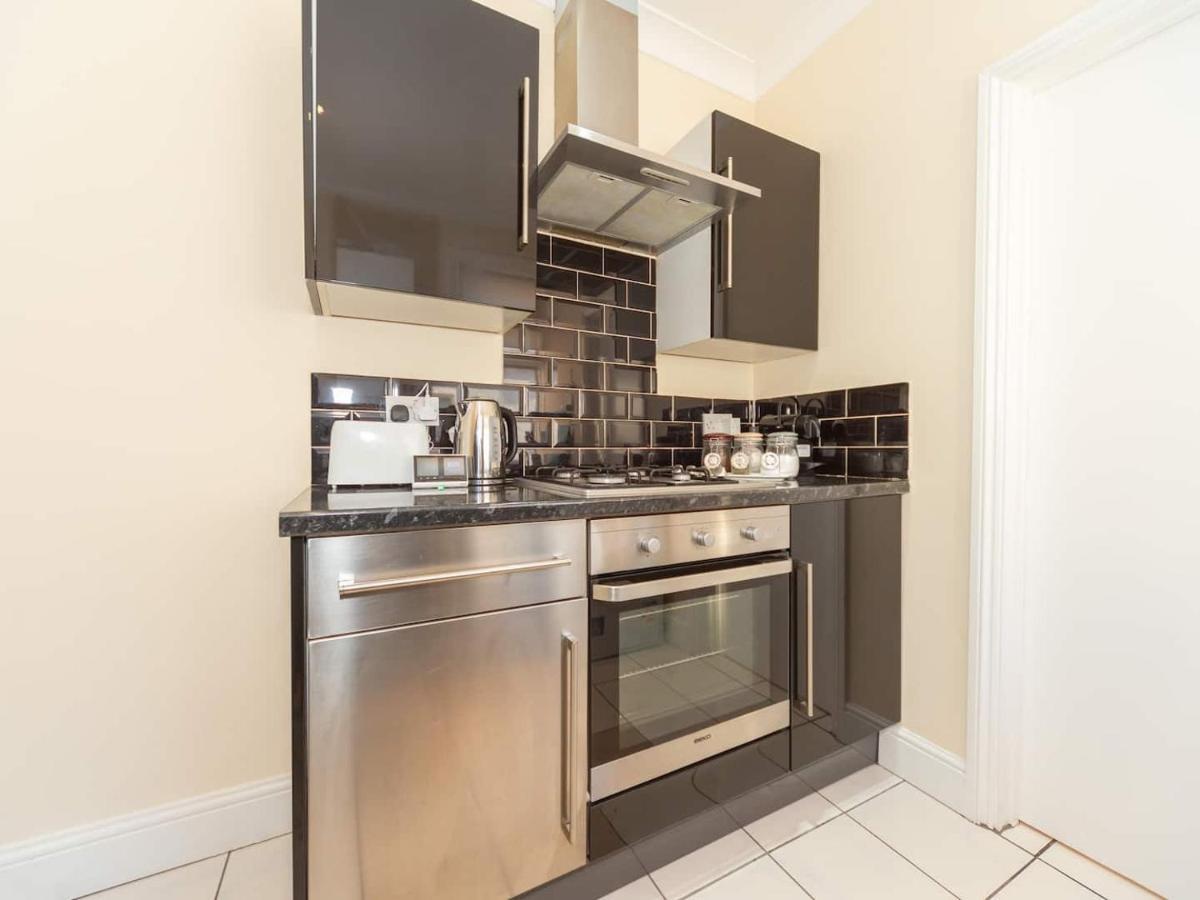 Bellaliving 2 Bedroom Apartment - Luton Luton  Bagian luar foto